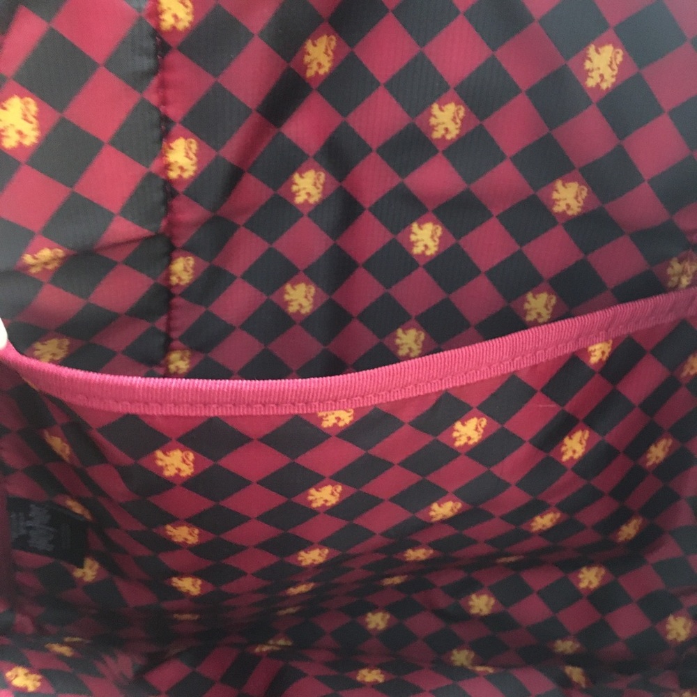Universal Studios Gryffindor Backpack - image 6